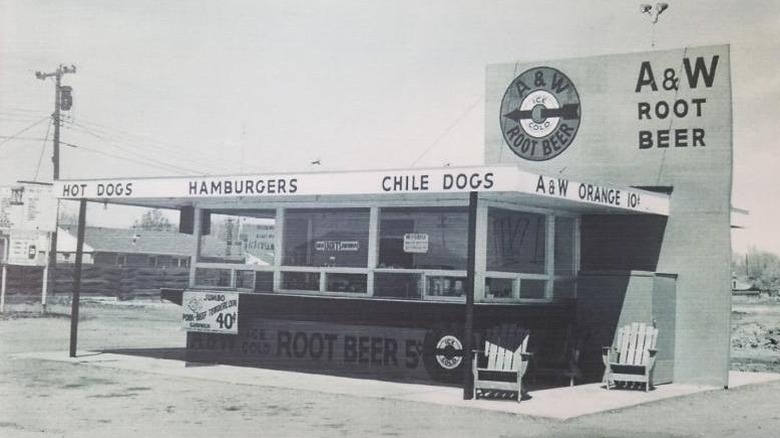 One of the first A&W locations in black and white from 1959