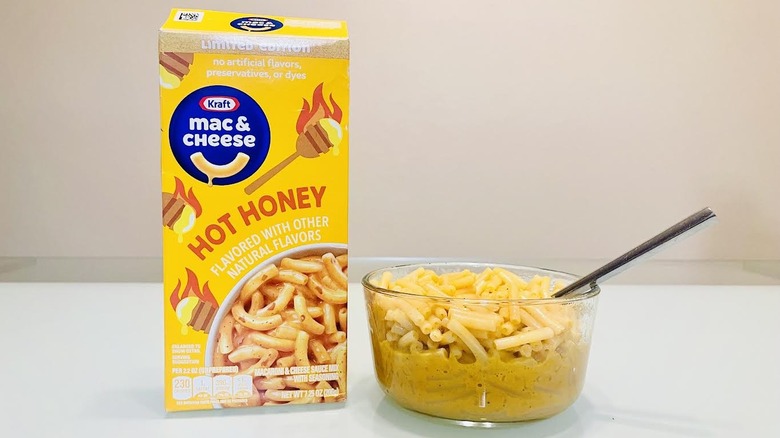 Box and bowl of Kraft Hot Honey Mac & Cheese