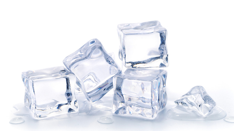 A pile of clear ice cubes.