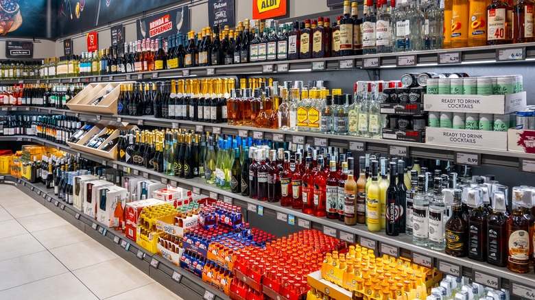 Aisle of alcohol at Aldi.