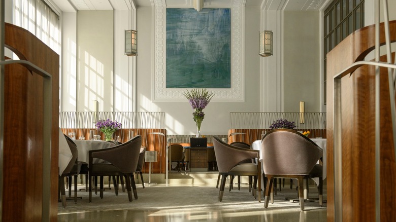 The dining room of Eleven Madison Park