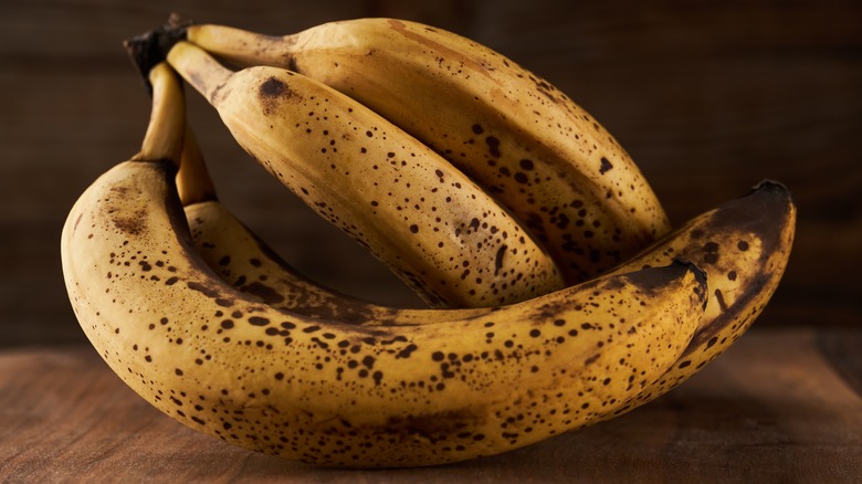 A bundle of ripened bananas