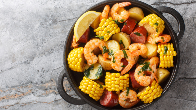 A seafood boil in a skillet.
