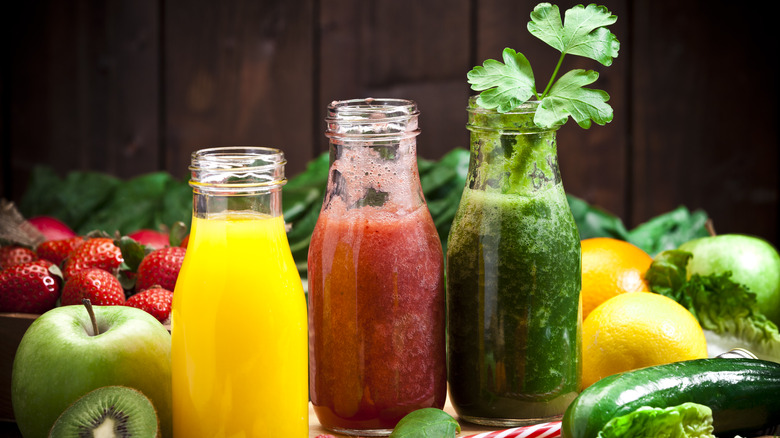 jars of smoothie drinks