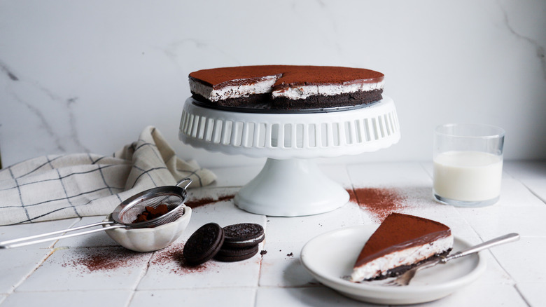 Dark chocolate no-bake cheesecake