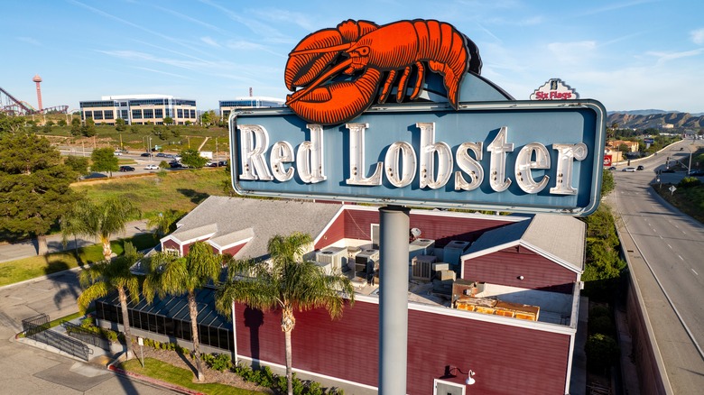 Aerial sign for Red Lobster overlooking a restaurant