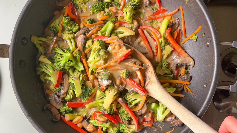 broccoli curry in pan