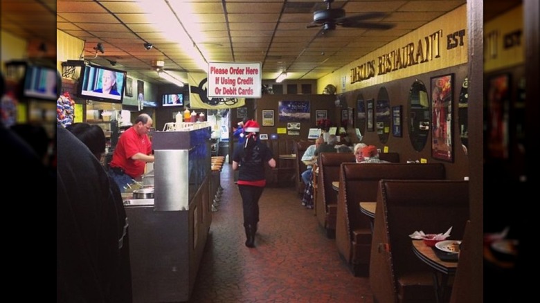 Harold's Restaurant interior