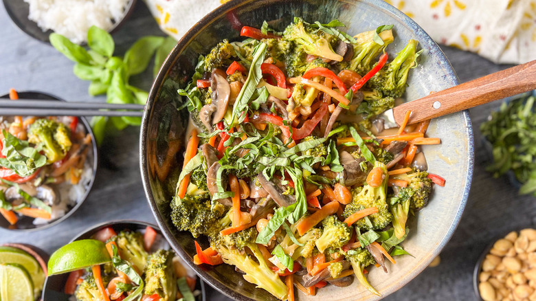 thai vegetable green curry